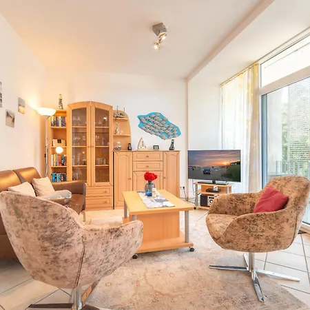 Haus Suedwind, App 18 - Mit Pool Im Haus